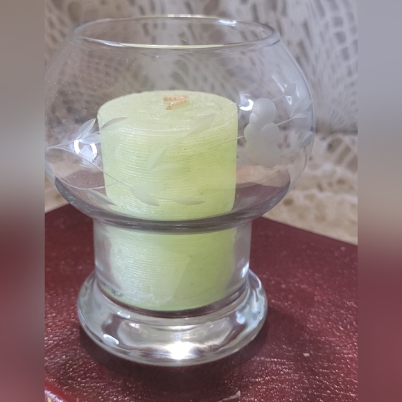 Princess House Votive Tea lite Holder, 4" H, Candle Inc. Choise of 2 colors - Picture 1 of 8